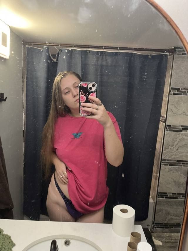 I’m down🥶for hookup👅both Incall and outcall selling nude pics and video also offer car sex, body massage and quick visit 🦋 wi - Image 3